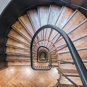 https://nestay-les-halles.fr-paris.fr